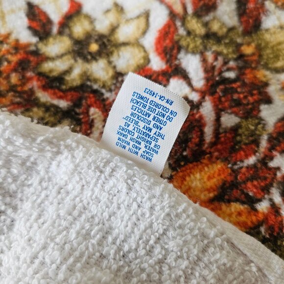 Vintage 70s Pair Set 2 White Brown Floral Flower Kitchen Hand Towel 24"x16" - Picture 6 of 6